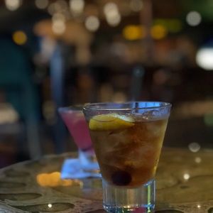 Meet your Posher, Claudia